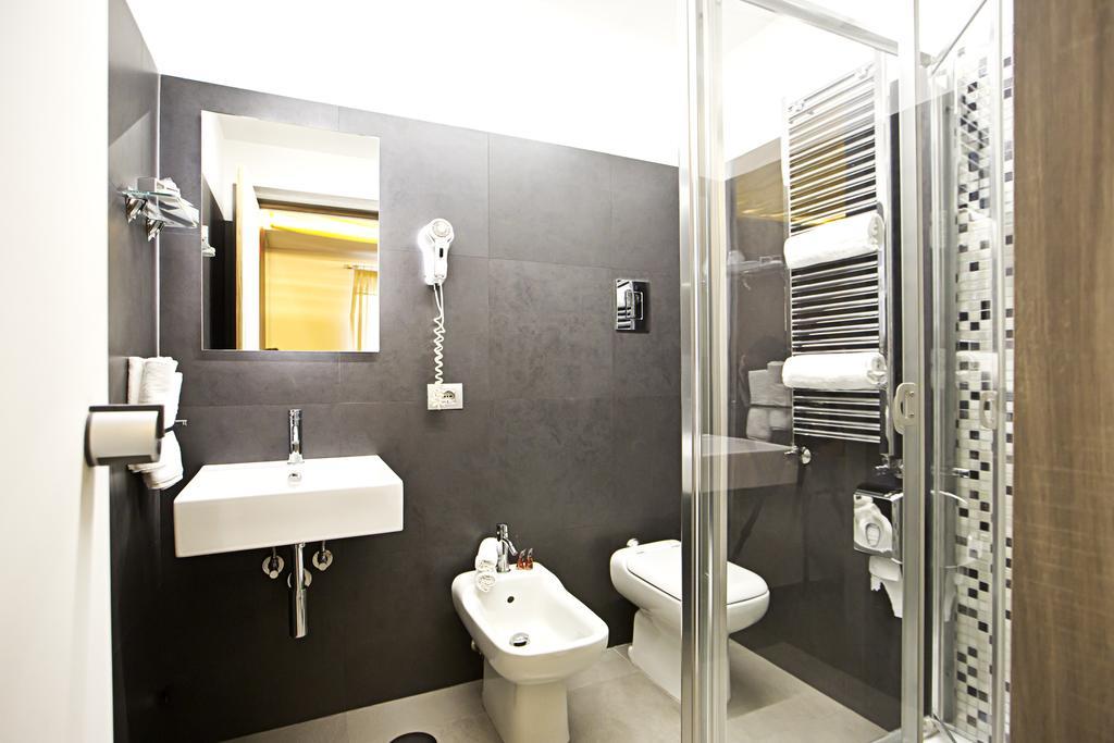 Hotel Tiro A Volo Pozzuoli Bagian luar foto